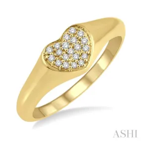 1/10 Ctw Heart Signet Round Cut Diamond Stackable Ring in 10K Yellow Gold