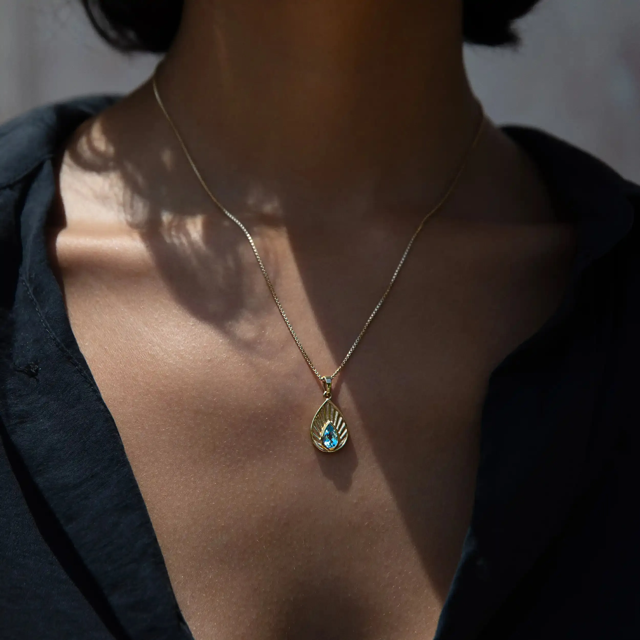 Aura Pendant