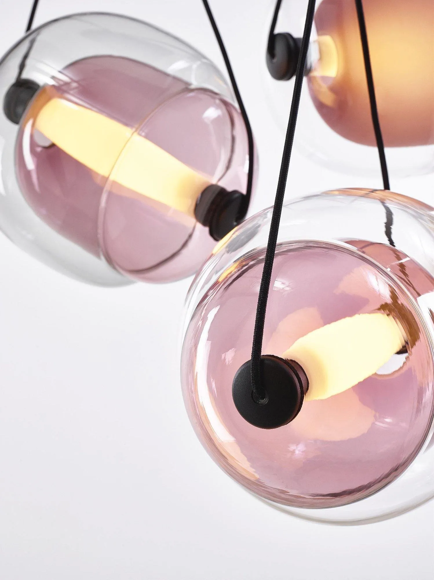 Capsula Pendant Light