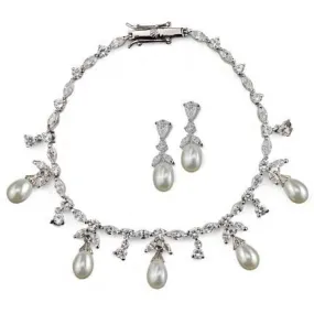 Felina Bracelet and Earring Set