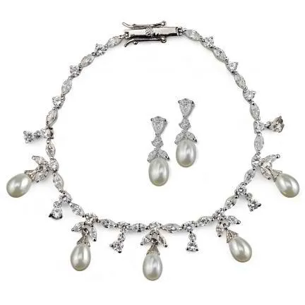 Felina Bracelet and Earring Set