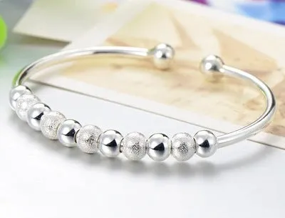 Female's Nine Turns Silver Pearl Bracelet