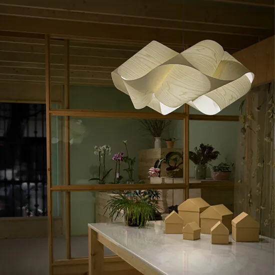 Jonasda Wooden Skin Creative Flower Pendant Lamp