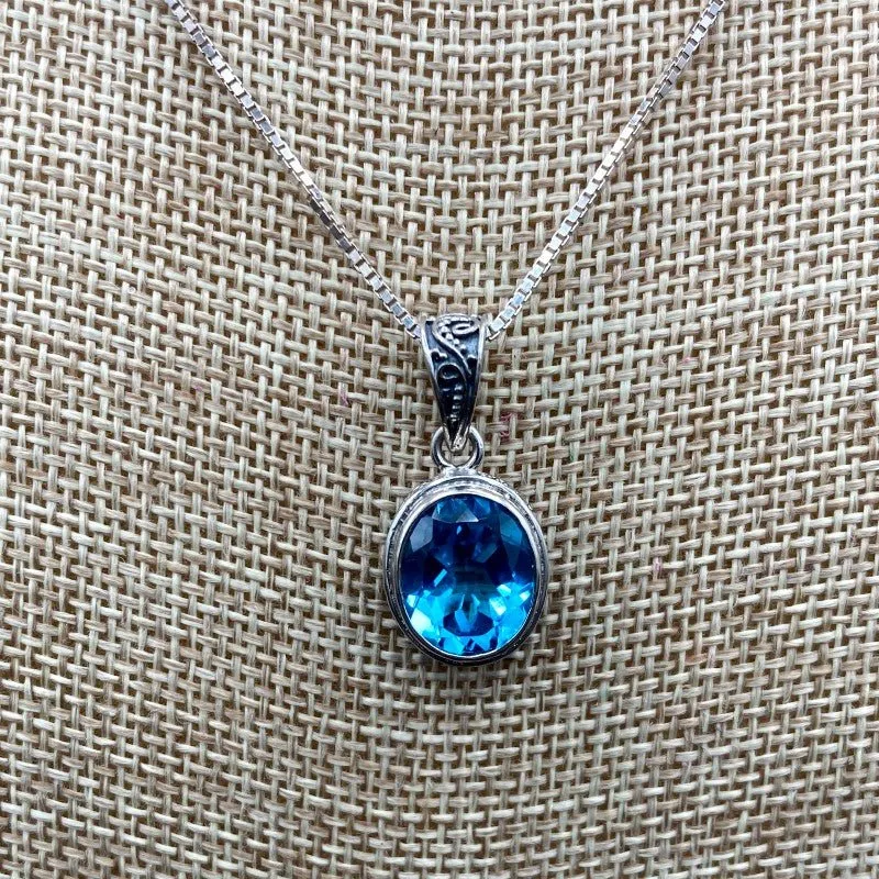 Necklace Sterling Silver Oval In Shape Blue Topaz Pendant