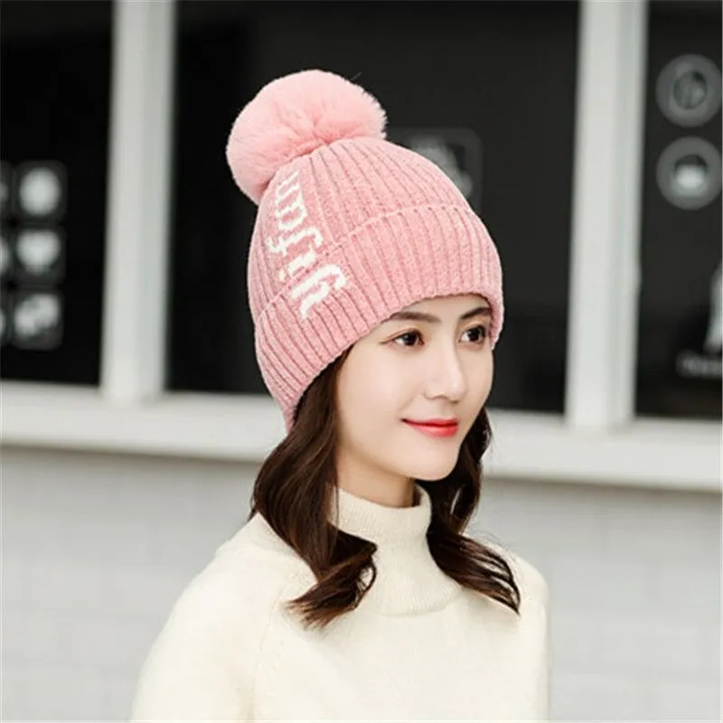 Yifan Letter Plus Velvet Pompoms Ball Outdoor Knitted Woolen Warm Winter Cap