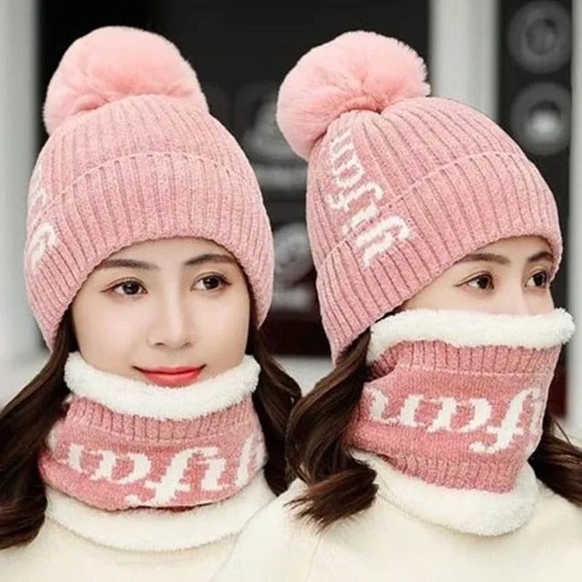 Yifan Letter Plus Velvet Pompoms Ball Outdoor Knitted Woolen Warm Winter Cap